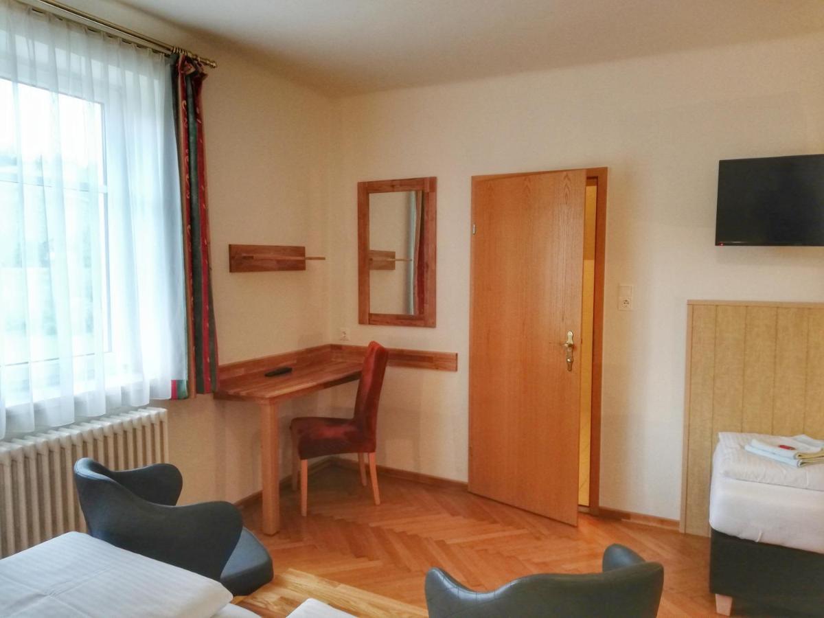 Familie Zuser Garni Hotel Mitterbach